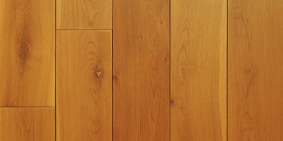 Voor de verlijming van een gelakt houtoppervlak is een andere lijm nodig dan voor onafgewerkt hout.

