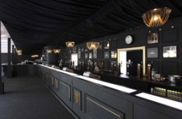 Van saai naar fraai; Rugby Bar’s Facelift