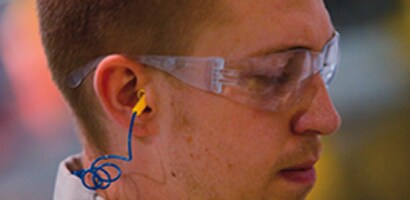 Training in gehoorbescherming en -behoud en educatieve bron
