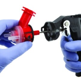 Mondstuk van het Accuspray-pistool verwijderen