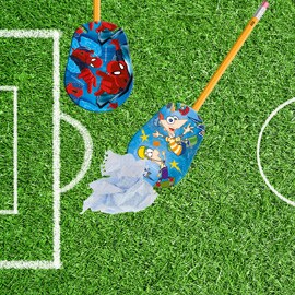 Afbeelding: zelfgemaakt tafelvoetbalspel