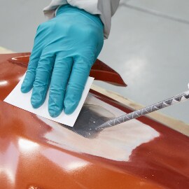 Reparatiemateriaal aanbrengen met een handpistool