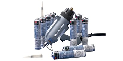 Reactieve hot melt-lijmen hebben eigenschappen van zowel hot melt- als 1-component lijmen. Afbeelding van 3M polyurethaan reactieve hot melt-producten.
